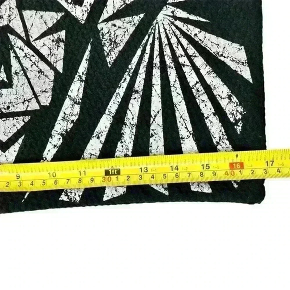 Vero Moda  Silver Black Mini Skirt size M Sparkly Geometric design 90s Y2k Party - Picture 13 of 14